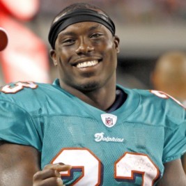 Ronnie Brown Agent
