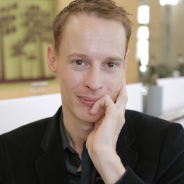 Daan Roosegaarde Image