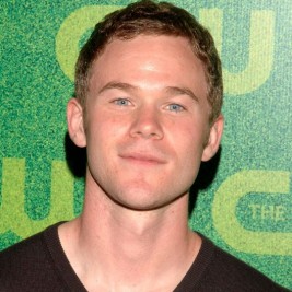 Aaron Ashmore Agent