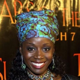 Akosua Busia  Image