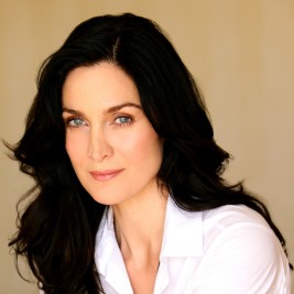 Carrie-Anne Moss Agent