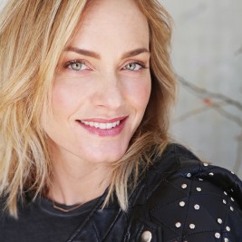 Amber Valletta Agent