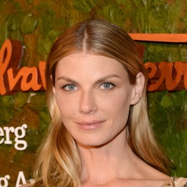 Angela Lindvall  Image